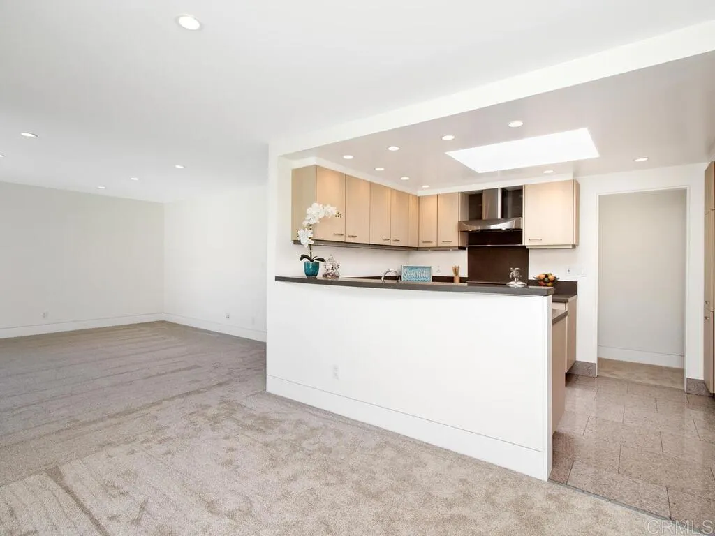 https://cdn.realtyfeed.com/cdn/127/306541600/7ee9af168e7eb60558174b40543b3b4d.webp