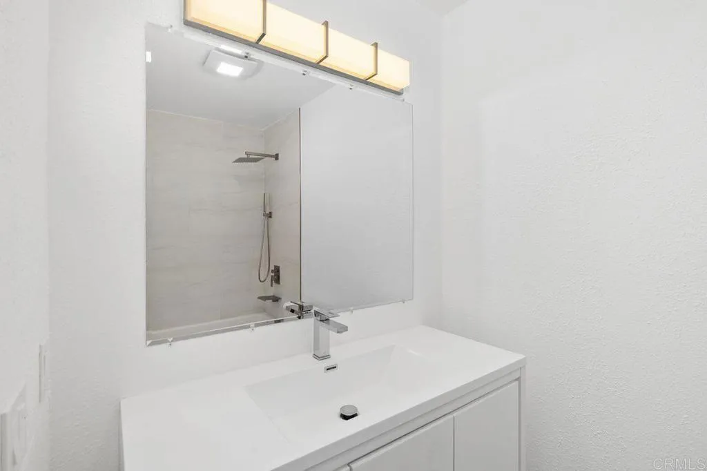 https://cdn.realtyfeed.com/cdn/127/306541605/3fc11bb402aa7246c1a700dcf20a475e.webp