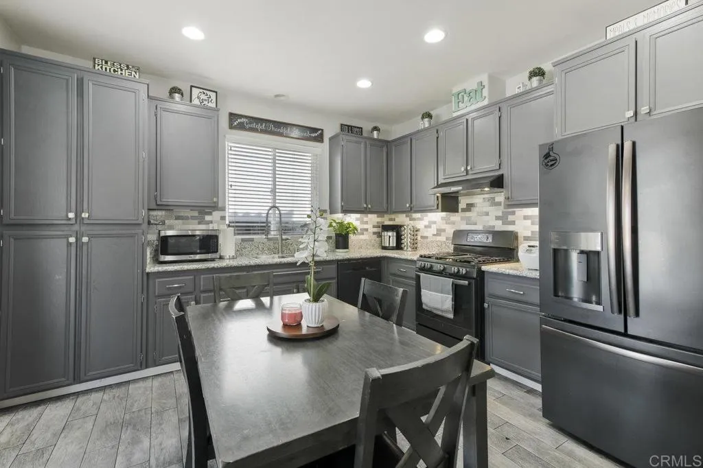 https://cdn.realtyfeed.com/cdn/127/306541631/1fbf05b2c8361e73b7f2cd6e1644b262.webp