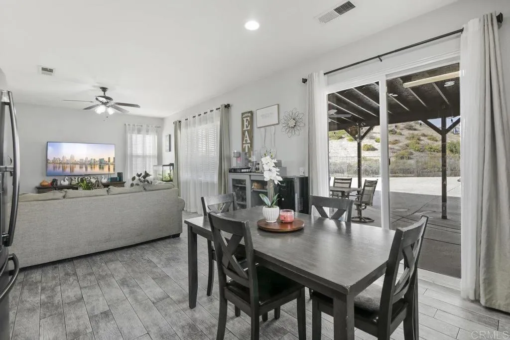 https://cdn.realtyfeed.com/cdn/127/306541631/7c46414dfb96c698ec70b4bd04dba9b6.webp