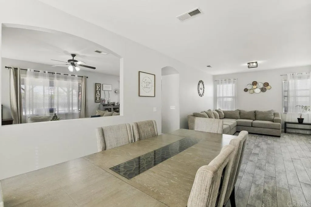 https://cdn.realtyfeed.com/cdn/127/306541631/ad838b1c29c4ea303a882fb638d77d79.webp