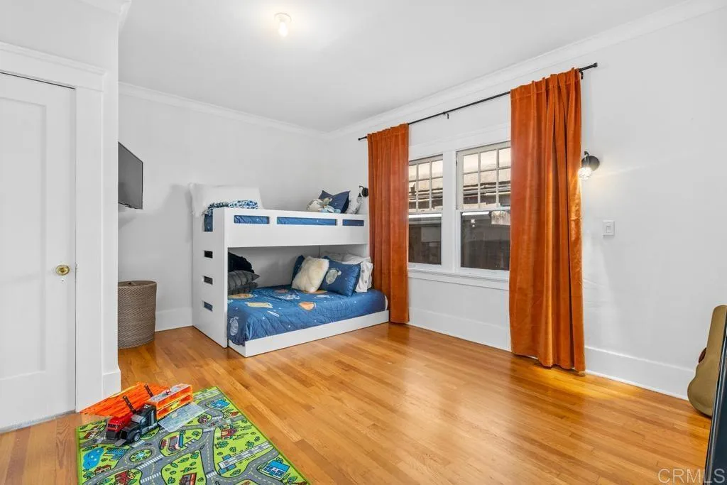 https://cdn.realtyfeed.com/cdn/127/306541676/deb3c9927379cbb38fa04f03feff06c4.webp