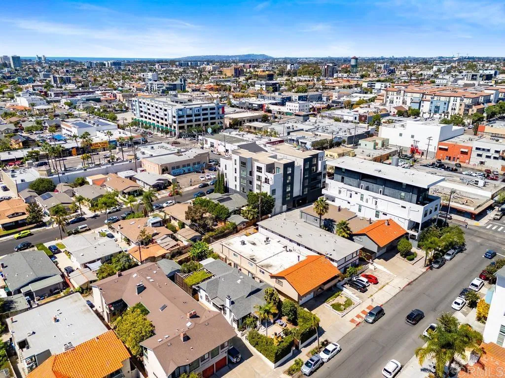 https://cdn.realtyfeed.com/cdn/127/306541676/f0e3b04196239a1a017cb2e74606d73c.webp