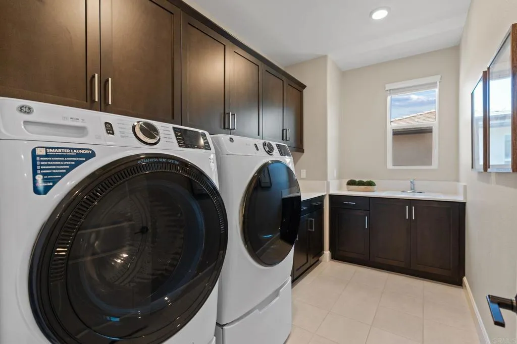 https://cdn.realtyfeed.com/cdn/127/306541694/a62f3b10805b4520ecf51a19a82a65bf.webp