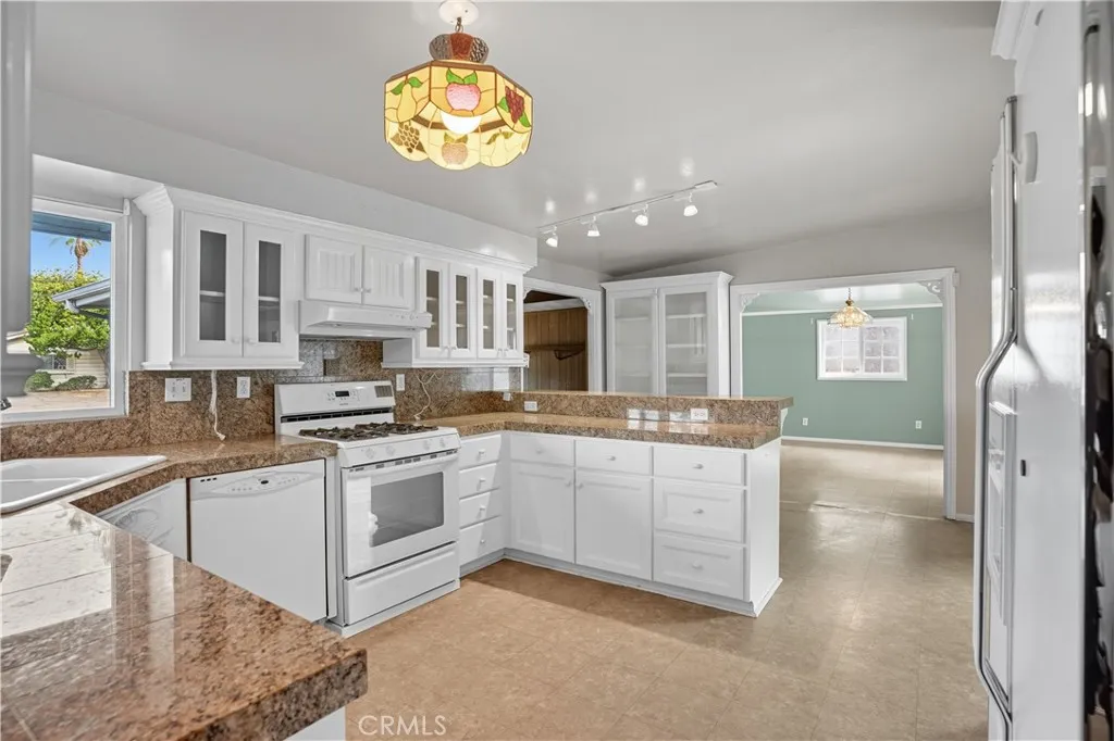 https://cdn.realtyfeed.com/cdn/127/306541699/0684332fd734015c6c73a11b4334c9a4.webp