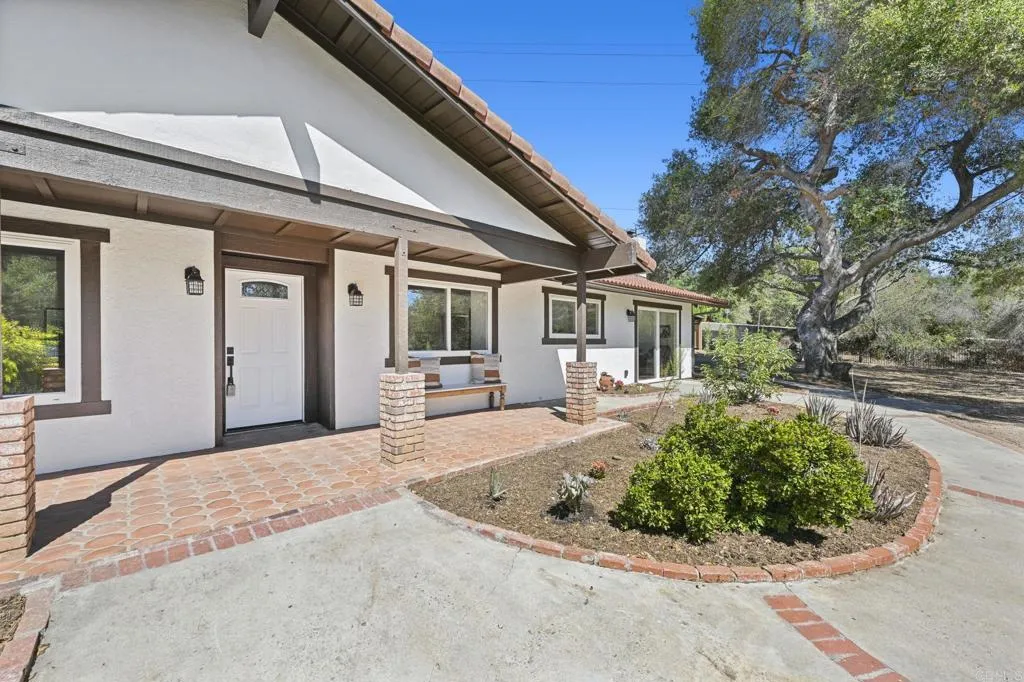 https://cdn.realtyfeed.com/cdn/127/306541742/750e26980b4f91f3877231119e7baf63.webp