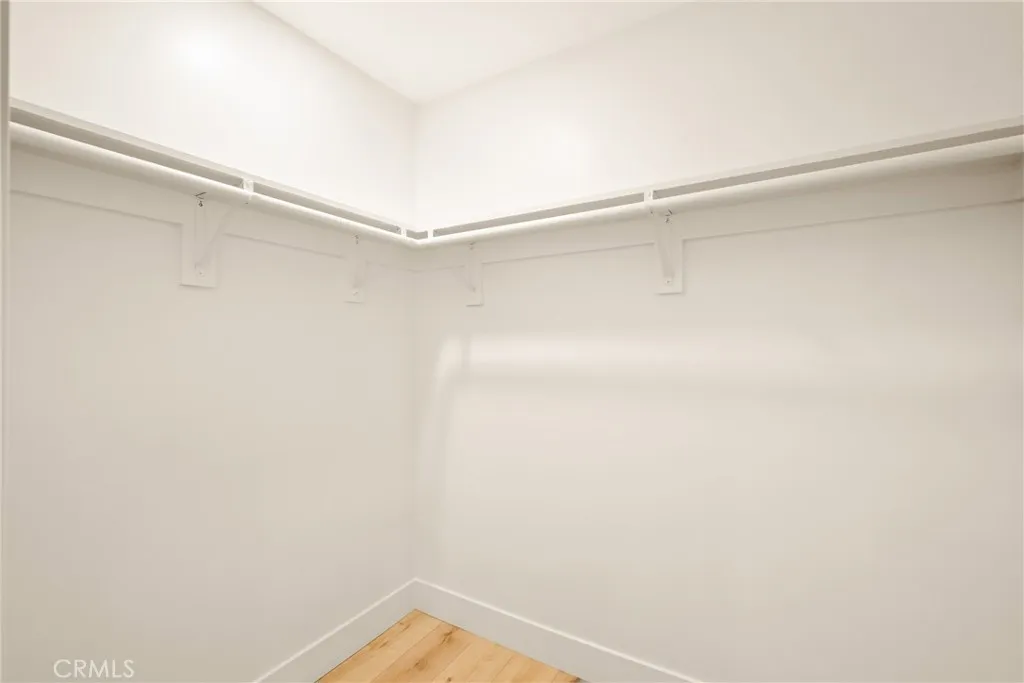 https://cdn.realtyfeed.com/cdn/127/306541892/e4f9b62684d07435b4e477f1a5c2e3f5.webp
