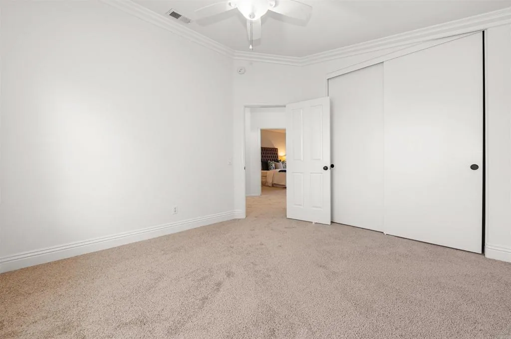https://cdn.realtyfeed.com/cdn/127/306541930/cc0f4138f5b9b3c2e8ee6be6f7837f62.webp