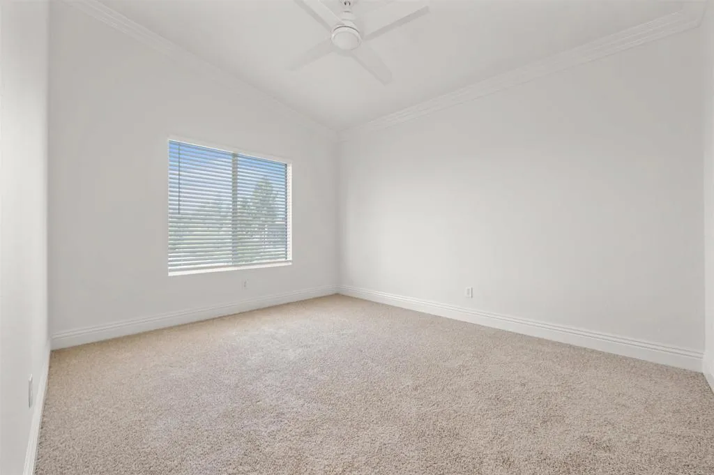 https://cdn.realtyfeed.com/cdn/127/306541930/cedf229dfc258e15d1d500a369885a0d.webp