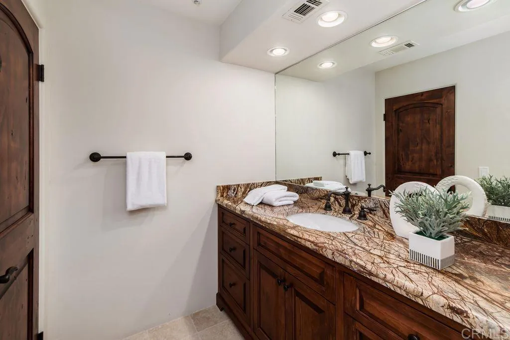 https://cdn.realtyfeed.com/cdn/127/306542014/40137c1c3b20817ea59508b88026a5c1.webp