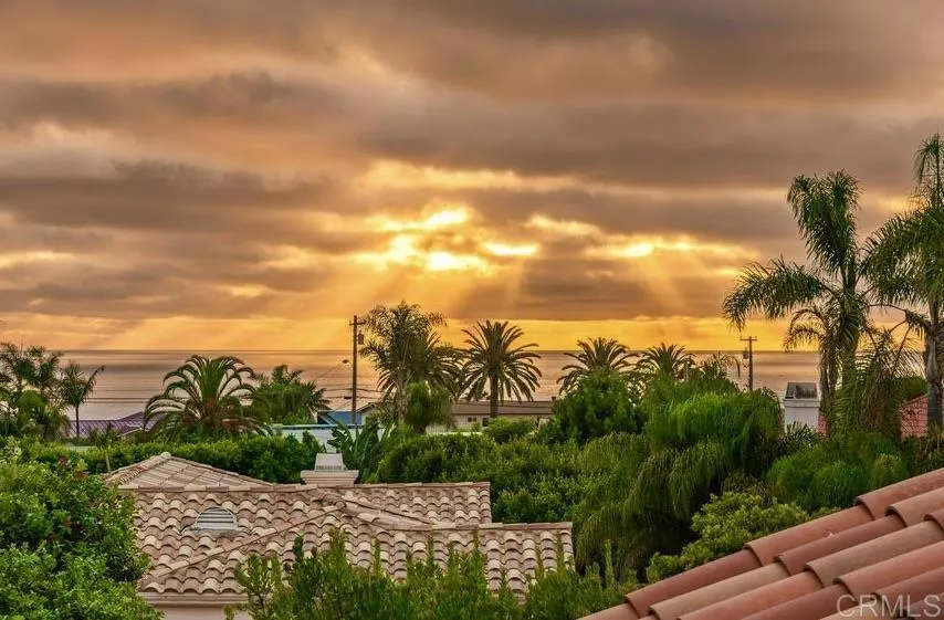 https://cdn.realtyfeed.com/cdn/127/306542014/636c83e6652cfdab9d08c88adf11c790.webp