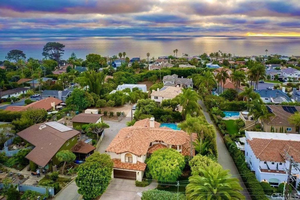 https://cdn.realtyfeed.com/cdn/127/306542014/b23478a744de15457047e65652b58f47.webp