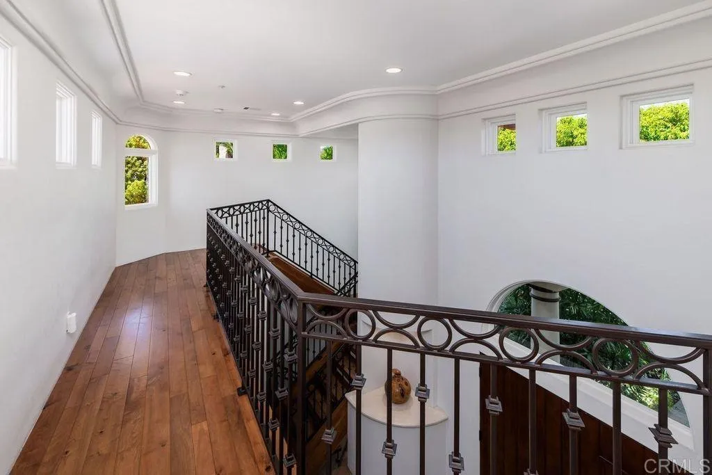 https://cdn.realtyfeed.com/cdn/127/306542014/cc1103360efd94c9b39613143cf590e9.webp
