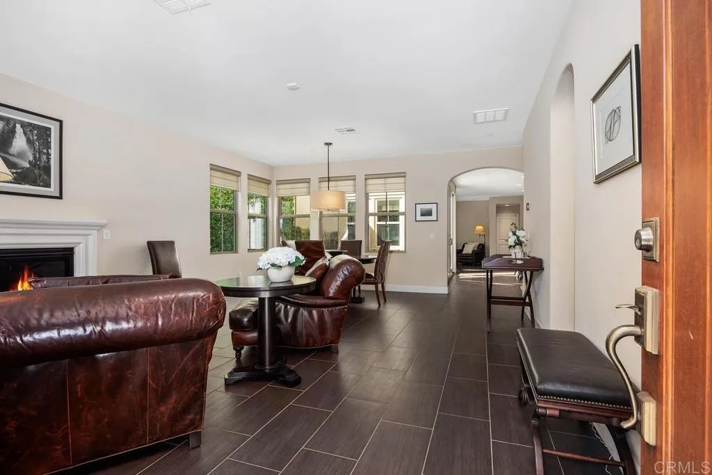 https://cdn.realtyfeed.com/cdn/127/306542026/86abbcf0dac39ac9b16e158bd9afe07a.webp