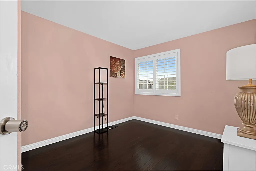 https://cdn.realtyfeed.com/cdn/127/306542129/3cc9cd69cea4446b95579aad3f016100.webp