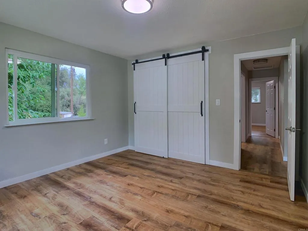 https://cdn.realtyfeed.com/cdn/127/306542216/635b51771be648dfae6cd105dd3ef93f.webp