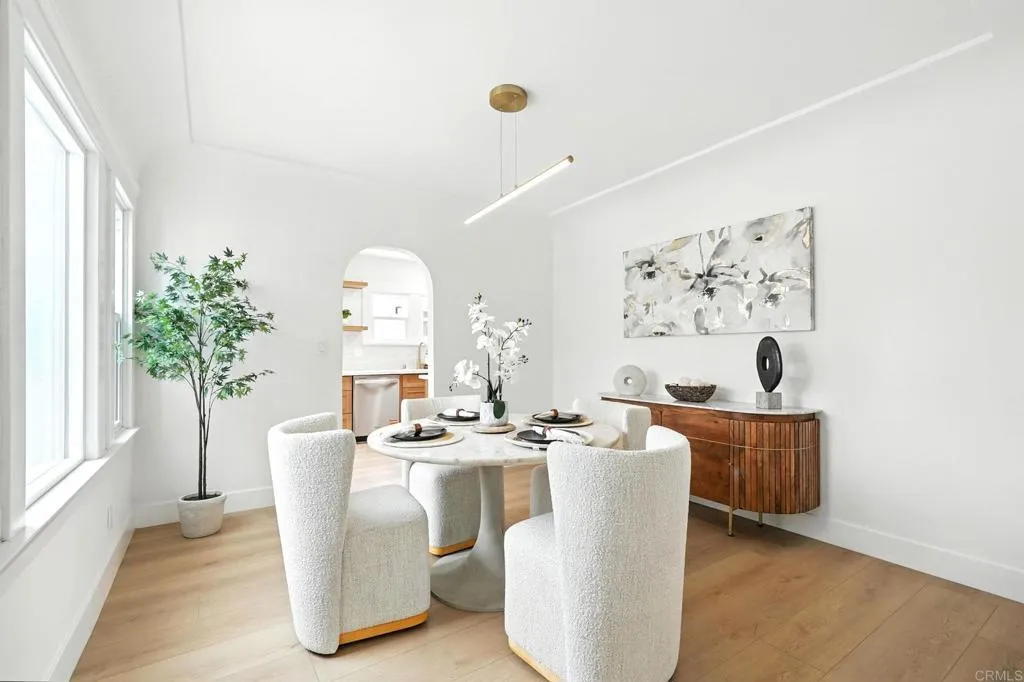 https://cdn.realtyfeed.com/cdn/127/306542291/e17e574e75a8494ad1d832eb336dcbb0.webp