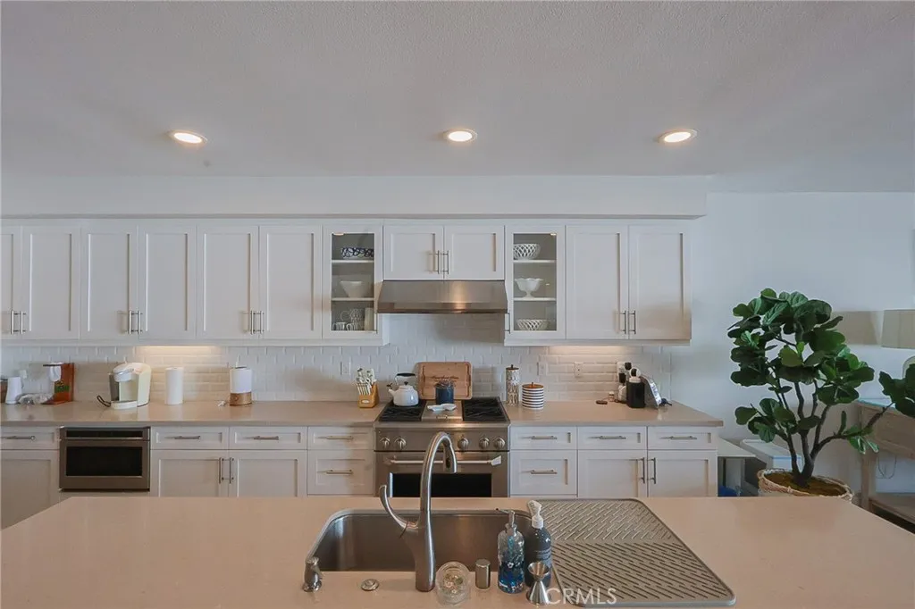 https://cdn.realtyfeed.com/cdn/127/306542300/2b7c23946346ff22e9422838909a6d78.webp