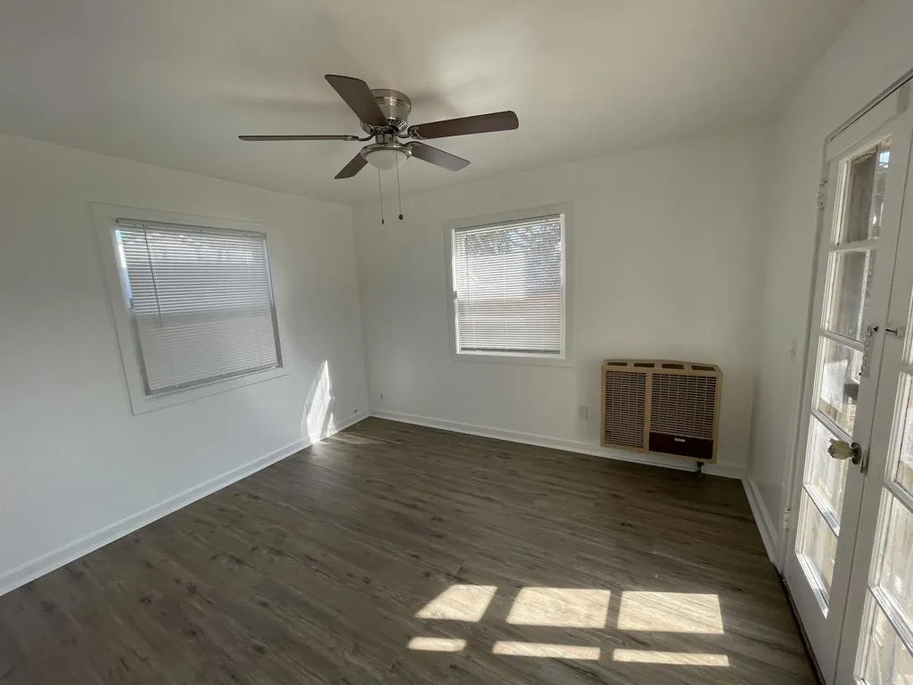 https://cdn.realtyfeed.com/cdn/127/306542309/028ec4fa7dcb9f21b29f5baa36a135bc.webp