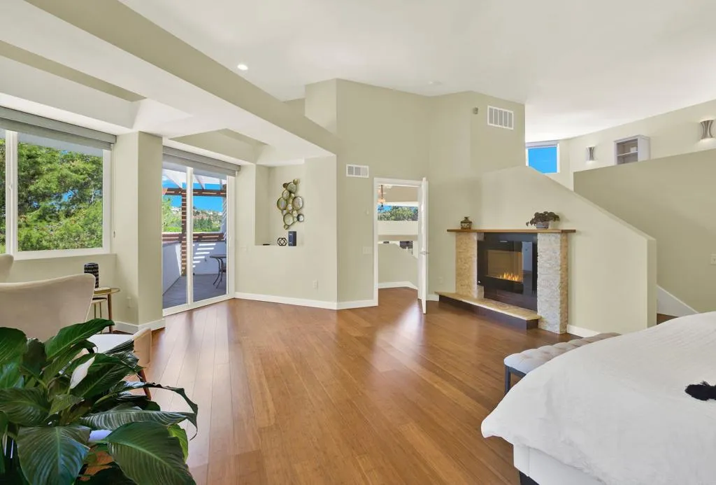 https://cdn.realtyfeed.com/cdn/127/306542373/d867e1d290cbe973c0fc479ffdfcb3a3.webp