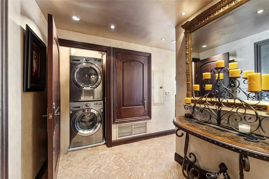 https://cdn.realtyfeed.com/cdn/127/306542386/97cd210624a149d14c4d023877805d0e.webp