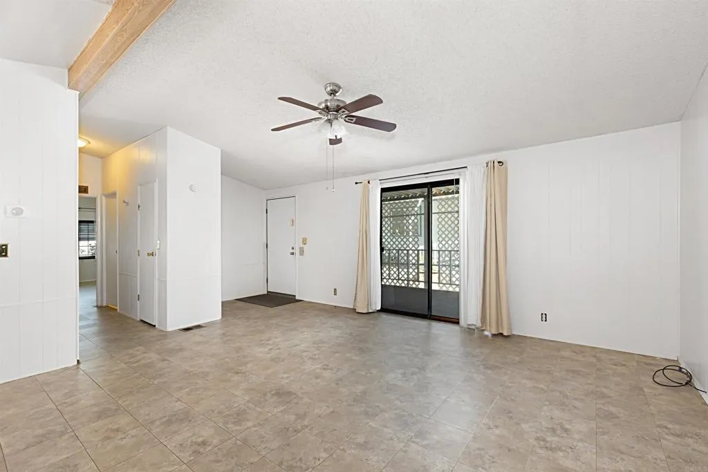 https://cdn.realtyfeed.com/cdn/127/306542396/6f146b51a572bd301d7445f1c89592a2.webp