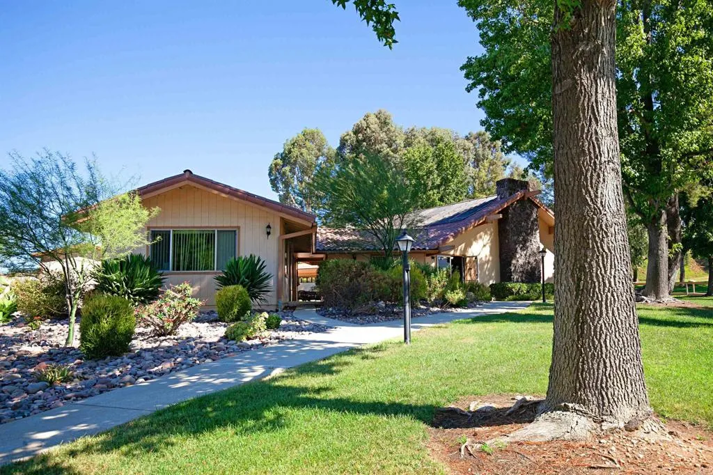 https://cdn.realtyfeed.com/cdn/127/306542396/d8abbfb24103d5d2f796d88bae5458a7.webp