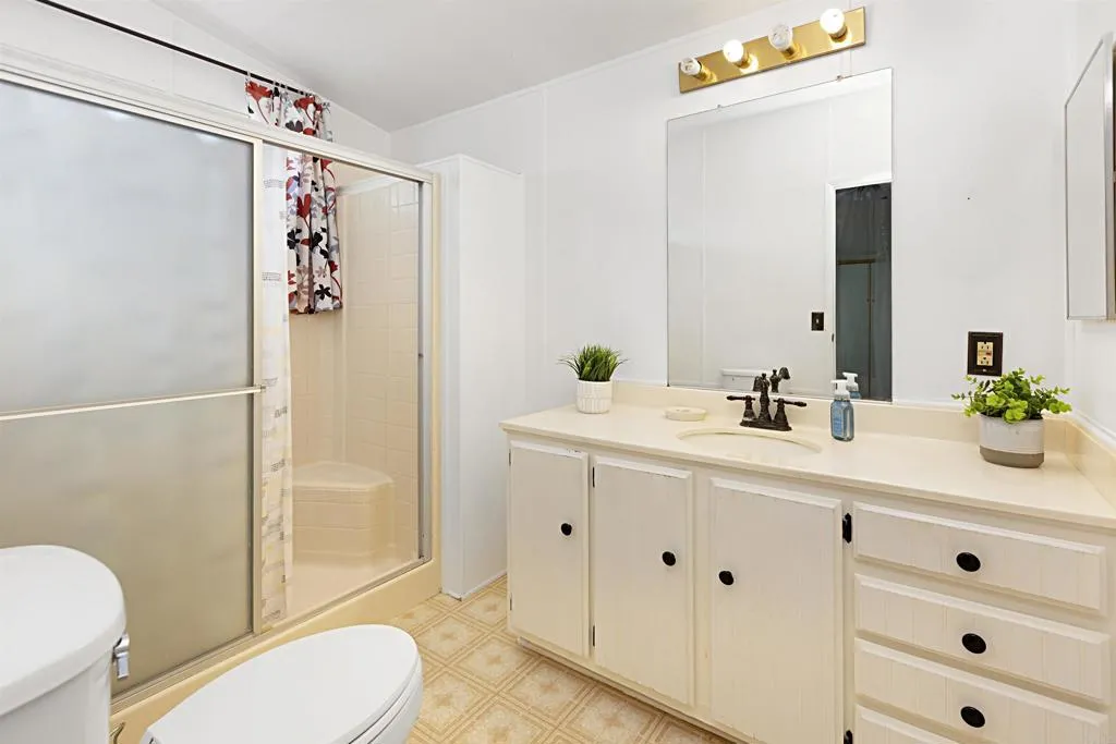 https://cdn.realtyfeed.com/cdn/127/306542396/ff7ada502a5f76b73e8ddcc3c94ead80.webp