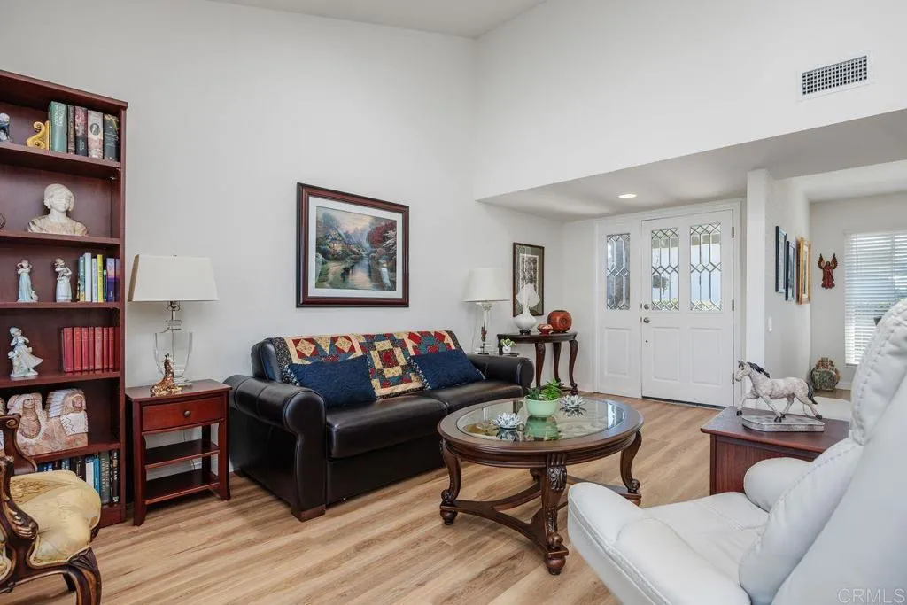 https://cdn.realtyfeed.com/cdn/127/306542442/652cef05f4e76f5da4d6eeeb1d36e83b.webp