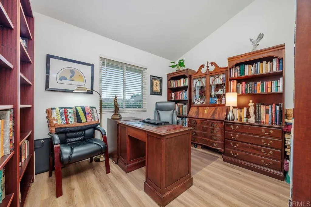 https://cdn.realtyfeed.com/cdn/127/306542442/8324ea2af66fcfbd5bed298b7a8c3804.webp