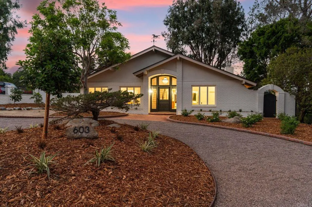 https://cdn.realtyfeed.com/cdn/127/306542445/95d6b3aedf52e02e546b33b98d19cd45.webp