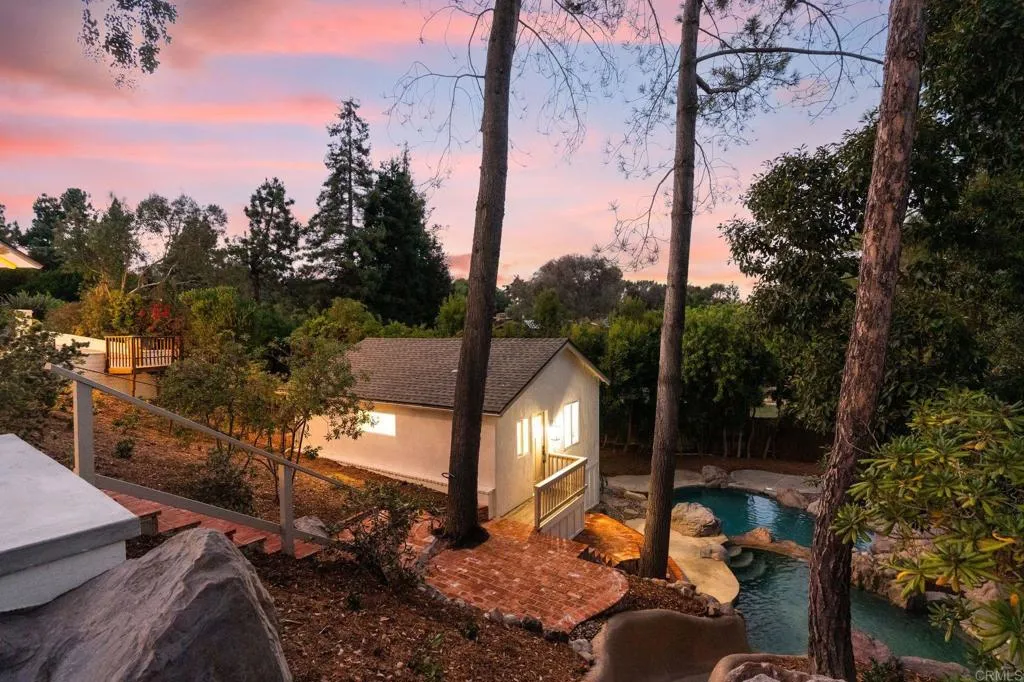 https://cdn.realtyfeed.com/cdn/127/306542445/e19767a66723a88dea9d2fa16c7d8de5.webp