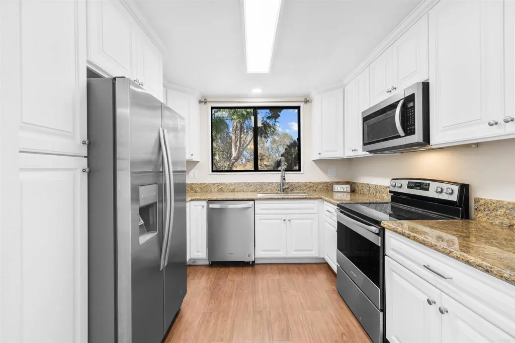 https://cdn.realtyfeed.com/cdn/127/306542454/2646a0ff9d4b8214eb4ed1cec6c34e78.webp