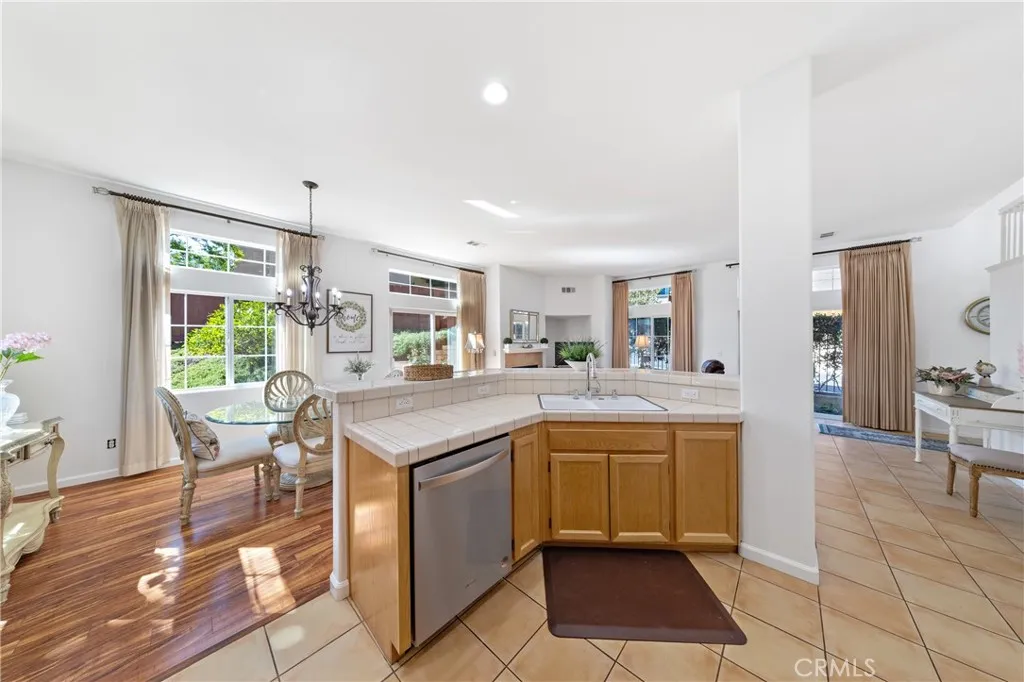 Photo #13: SW25216248 Listing: Photo #13