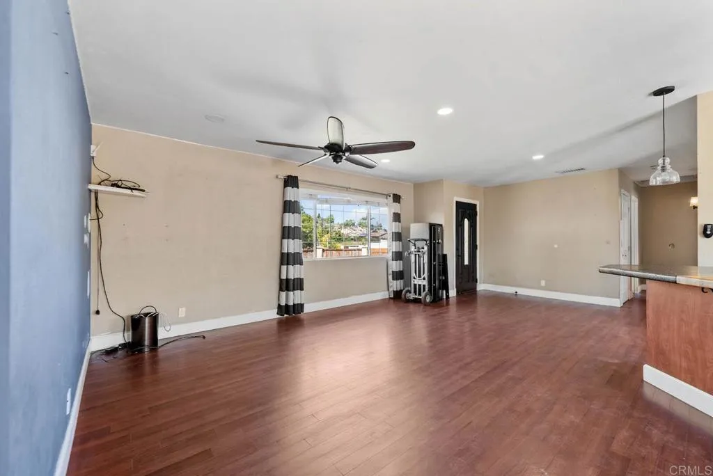 https://cdn.realtyfeed.com/cdn/127/306542504/8c22d638844e77df2af453377561e308.webp