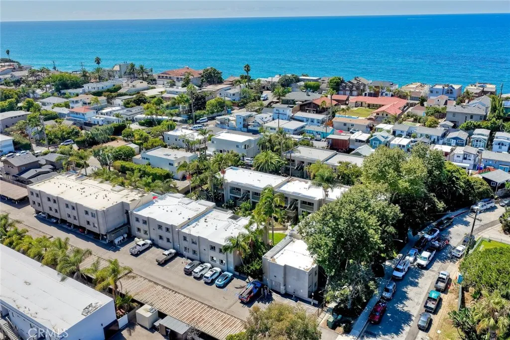 Photo #29: JT25215960 Listing: Photo #29