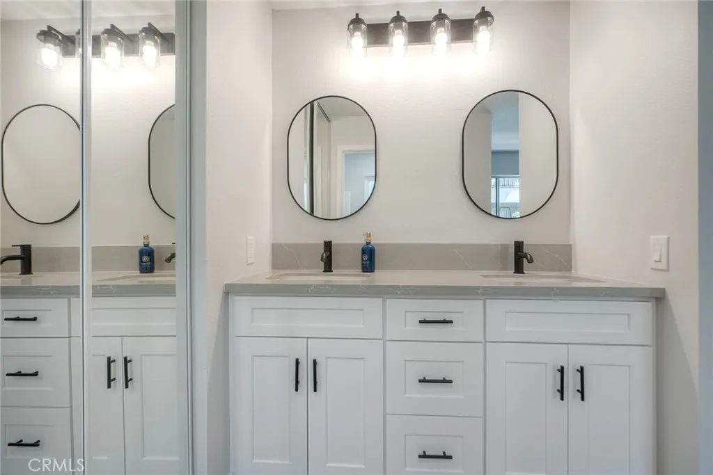 Photo #16: JT25215960 Listing: Photo #16