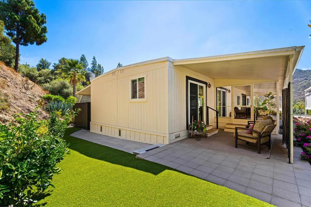 https://cdn.realtyfeed.com/cdn/127/306542612/8449424c4bbbed8201d6e42a26cc6a7b.webp