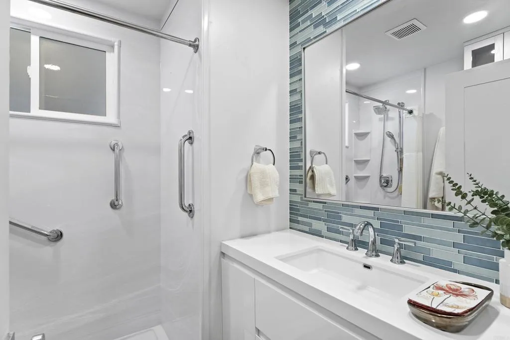 https://cdn.realtyfeed.com/cdn/127/306542612/8b735c668a9fbc56341116717e50a2c9.webp
