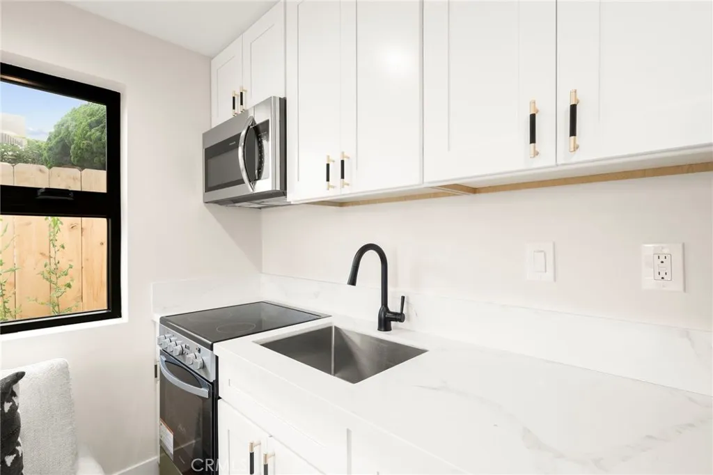 https://cdn.realtyfeed.com/cdn/127/306542614/197b71603d5dc92ceec29e42ad94ba96.webp