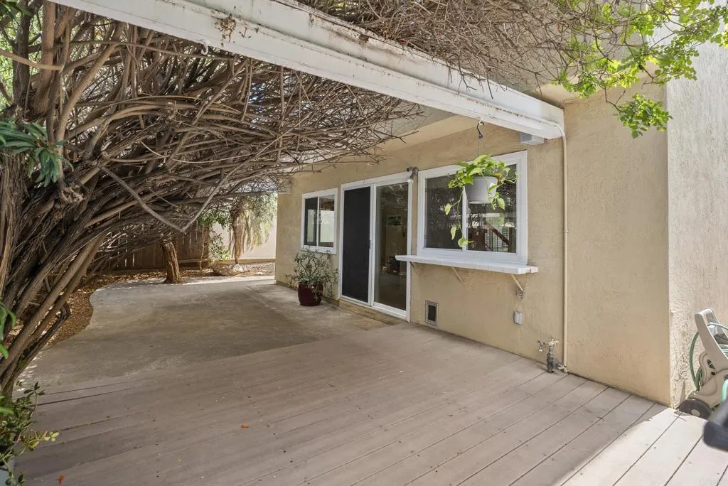 https://cdn.realtyfeed.com/cdn/127/306542638/769bf9fc5ee7a7883c560d63a2e039e7.webp