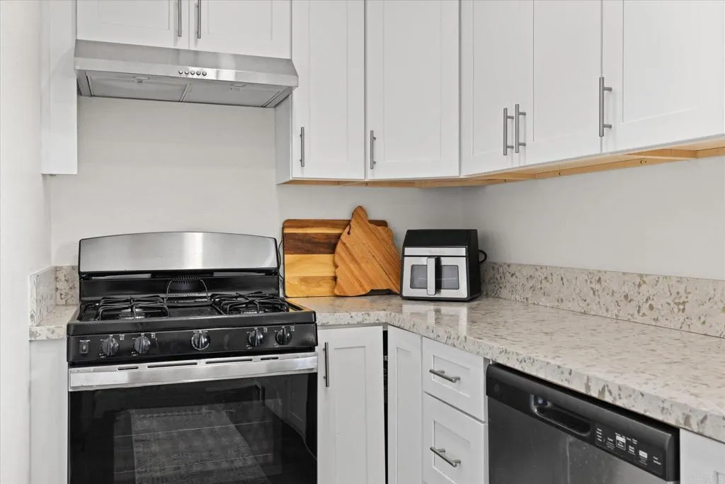 Photo #10: PTP2507000 Listing: Photo #10