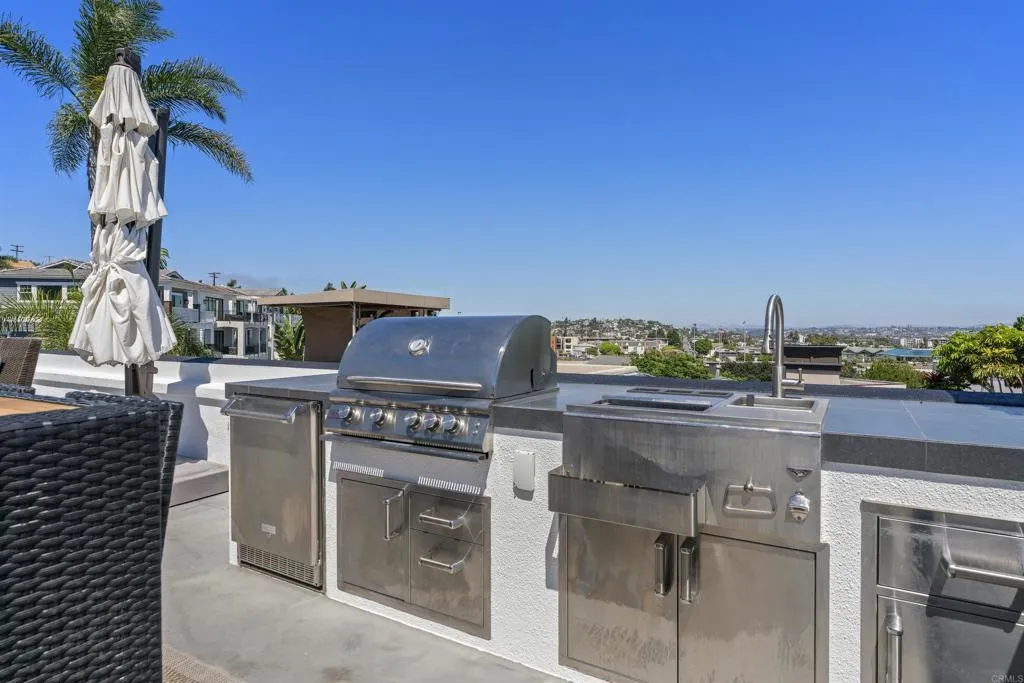 https://cdn.realtyfeed.com/cdn/127/306542769/436a55101d3b3c37ab5c7c11533f126e.webp