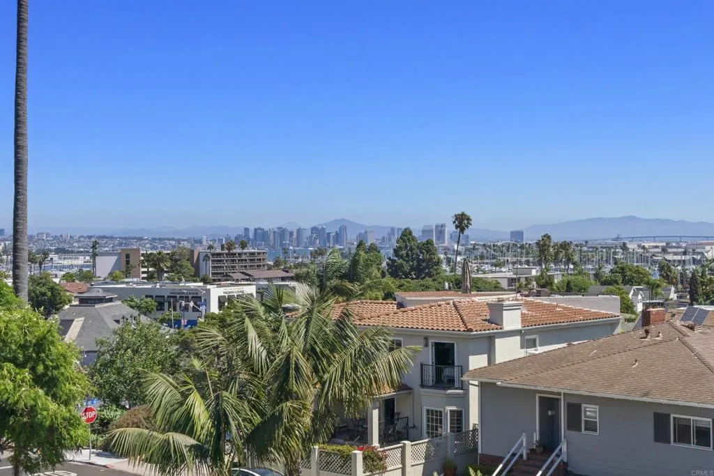 https://cdn.realtyfeed.com/cdn/127/306542769/82468383dd22ede928ea2f7a89870e39.webp