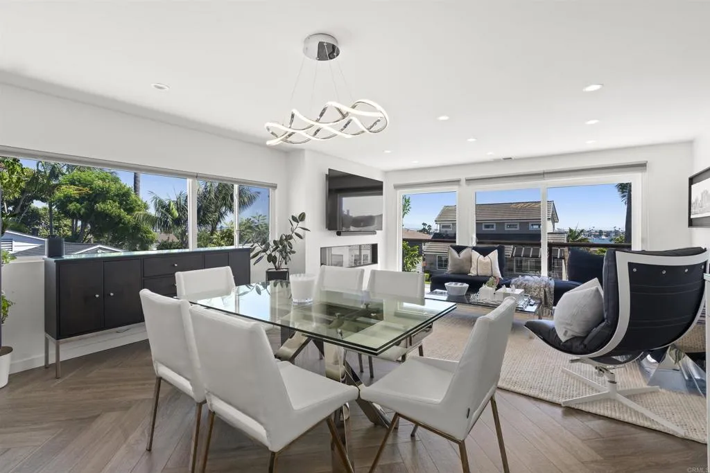 https://cdn.realtyfeed.com/cdn/127/306542769/8451e8e0d9f69361a7af86423890706e.webp