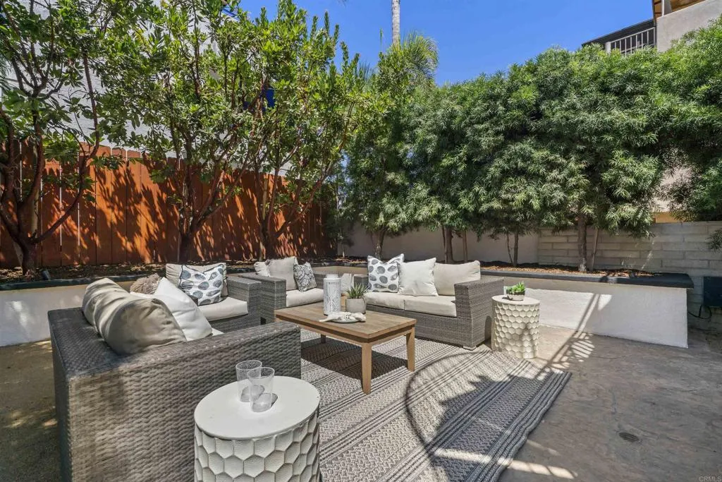 https://cdn.realtyfeed.com/cdn/127/306542769/a4301875ada10641de23426c3147d3ec.webp
