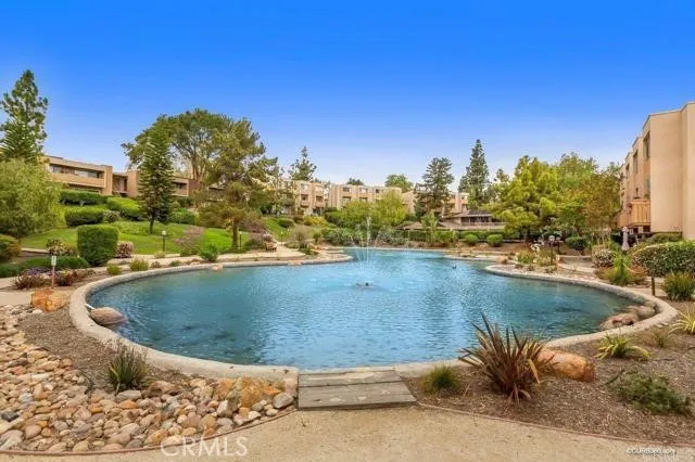 https://cdn.realtyfeed.com/cdn/127/306542789/7ae3849c801fca0134f0feb5316ffaf9.webp