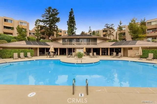 https://cdn.realtyfeed.com/cdn/127/306542789/89457aa3d94eaff462de582305c04d57.webp