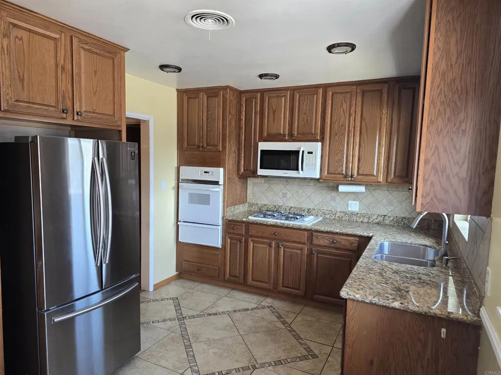 https://cdn.realtyfeed.com/cdn/127/306542790/2f7d2e2054536b001f66a0b7f1b38663.webp