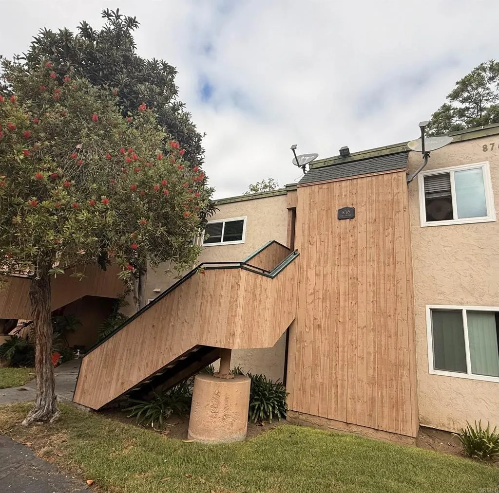 https://cdn.realtyfeed.com/cdn/127/306542855/abfcfee3b0e6faa91ee34d3caec3b2e3.webp